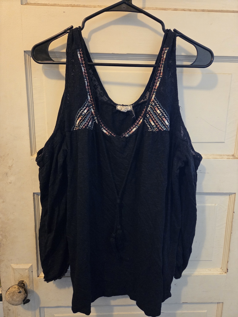 Eyeshadow Black Cold-Shoulder Tank with Embroidered Trim
